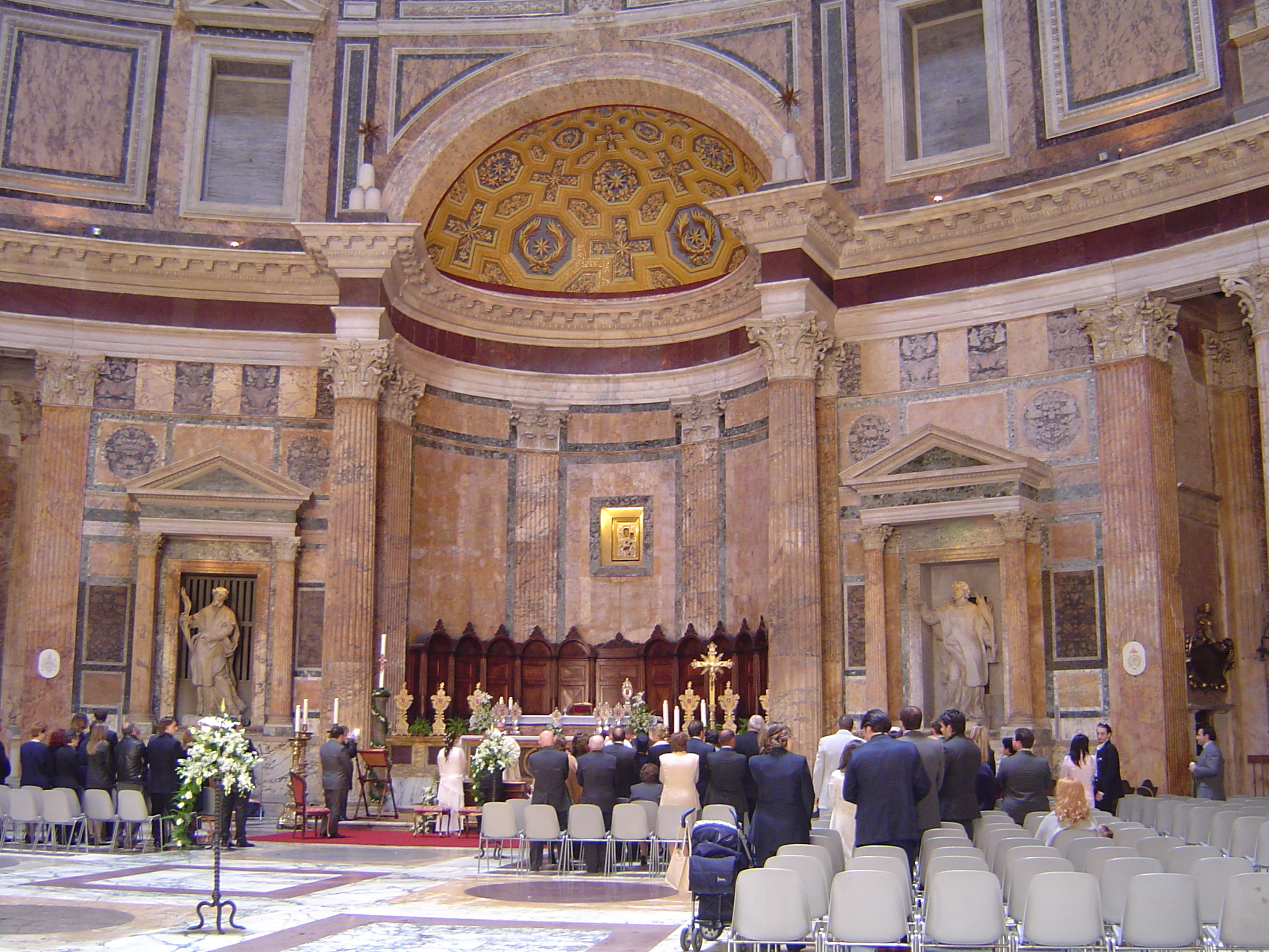 Altar of pantheon