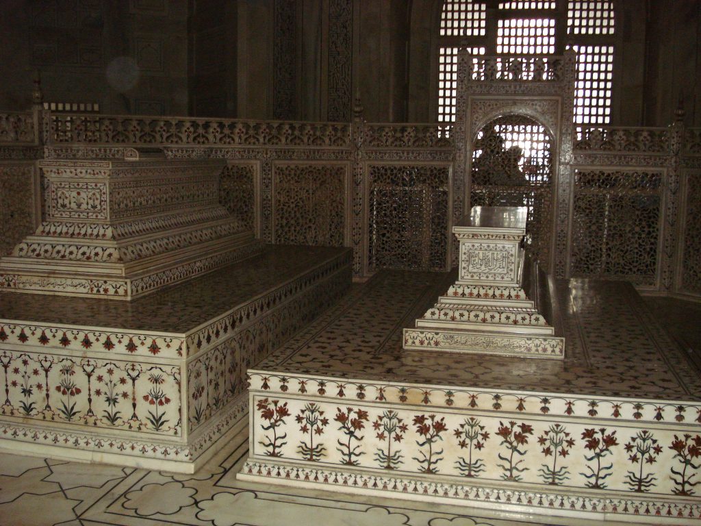 Taj Mahal false tomb