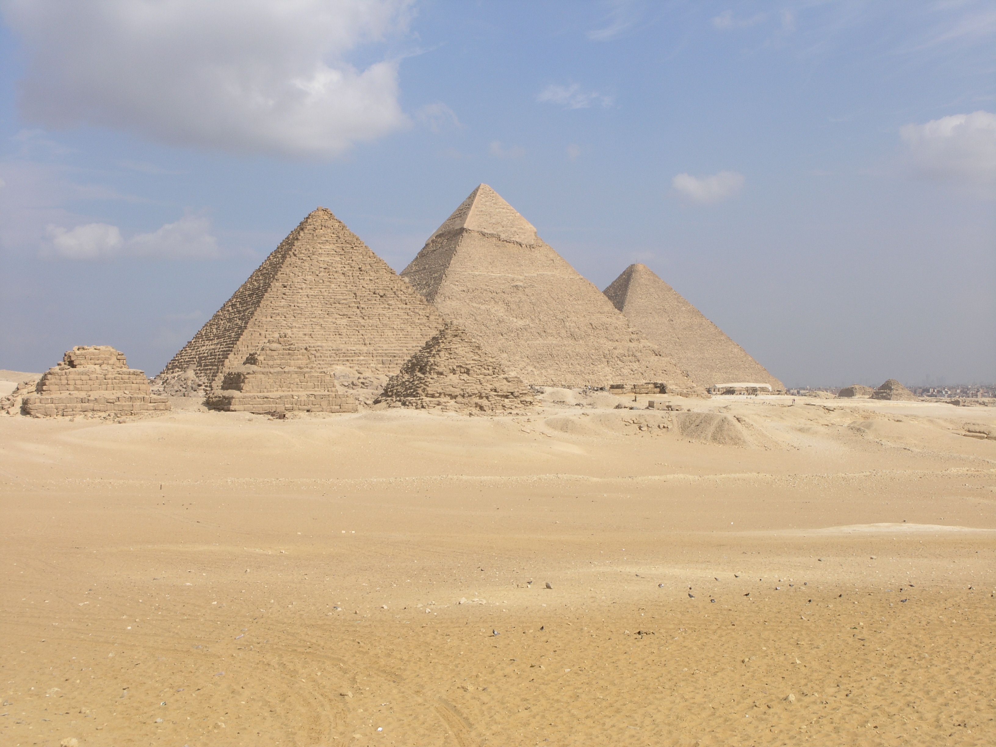 Image of Pyramids.