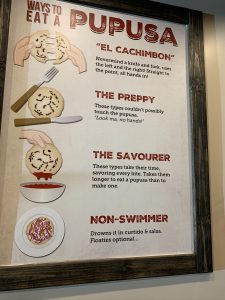 Ways to eat pupusas, humorous infographic. It has drawings of pupusas.